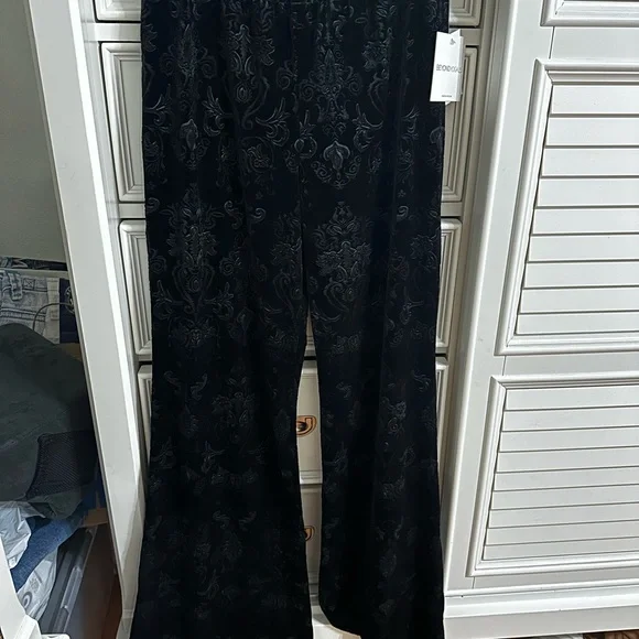 Beyond Yoga Black and Gray Wide Leg Pants - Picture 4 of 11